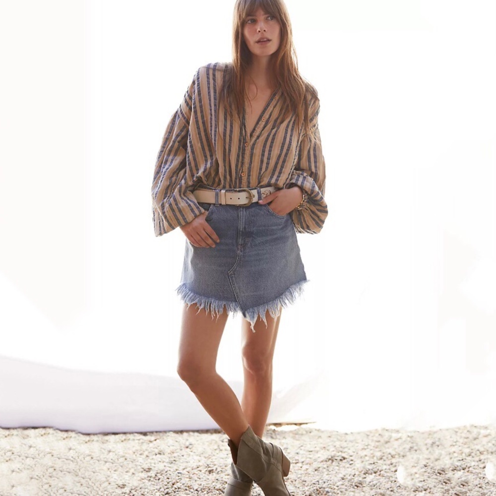FREE PEOPLE Bailey Denim Mini Skirt | Distressed Jean Skirt |‎ Boho | Sz 27 NWT